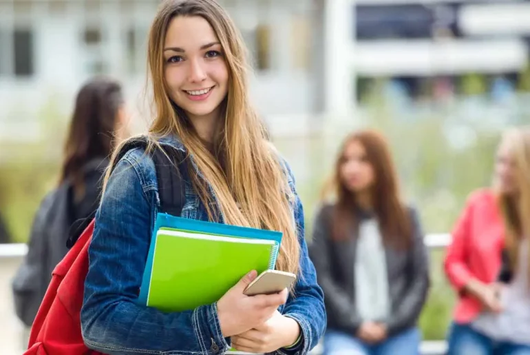 ventajas de estudiar una carrera universitaria